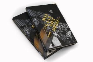 Fotoboek 'Overal waar wij komen _ Wij gaan niet opzij' - Afbeelding 2